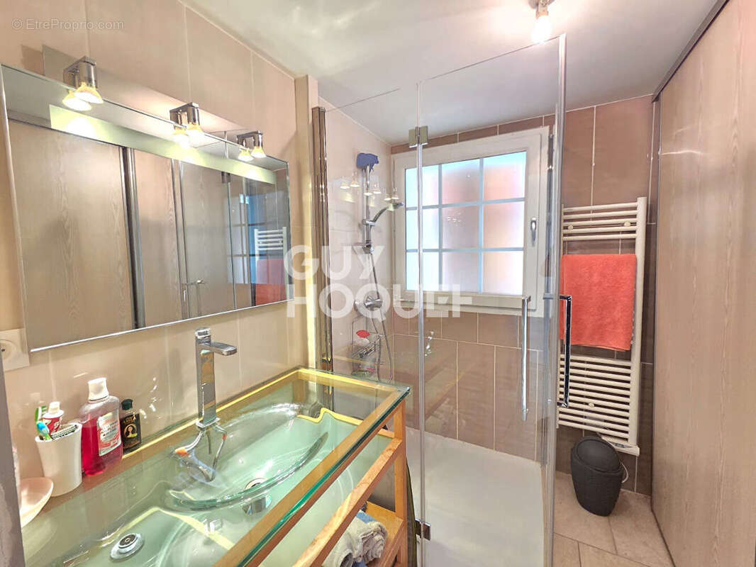 Maison à RILLIEUX-LA-PAPE