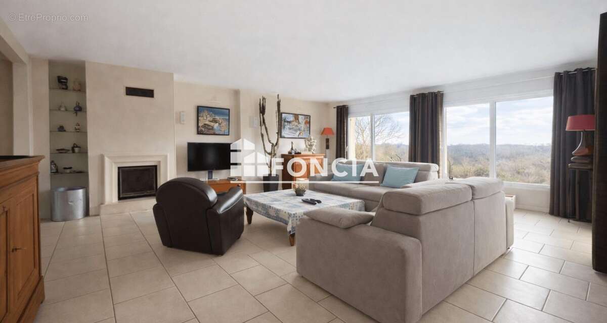 Maison à EQUEMAUVILLE