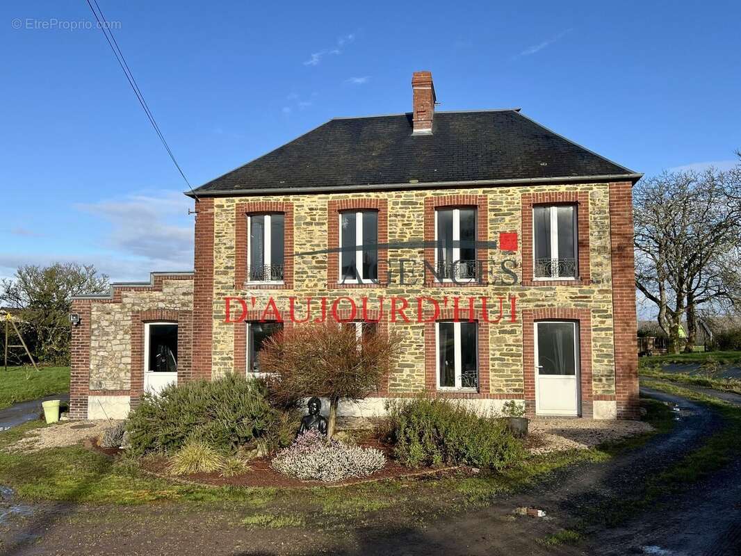 Maison à LE BENY-BOCAGE