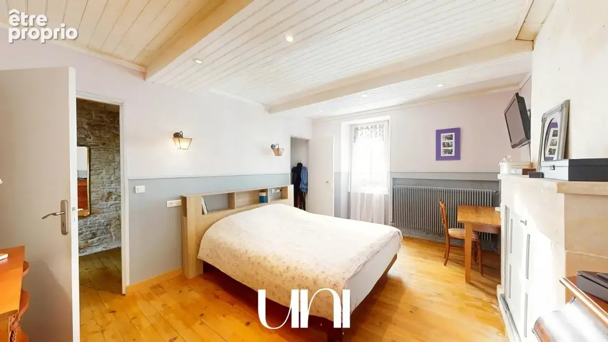 Maison 7 pièces de 140 m2 en pierres - Thaon - photo 9