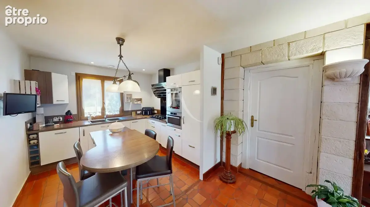 Maison Fay Aux Loges 6 pièces - 2641 m² de terrain avec dépendances - photo 4