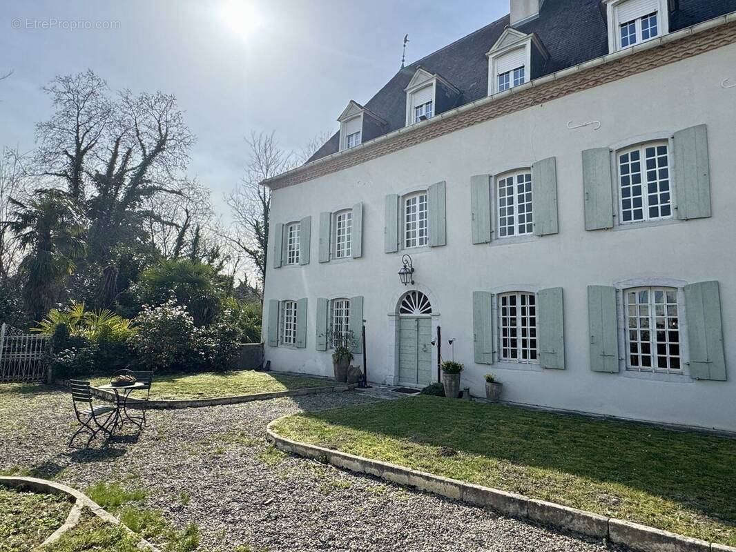 Maison à SAUVETERRE-DE-BEARN