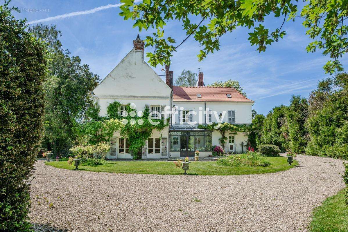 Maison à LE PLESSIS-PLACY
