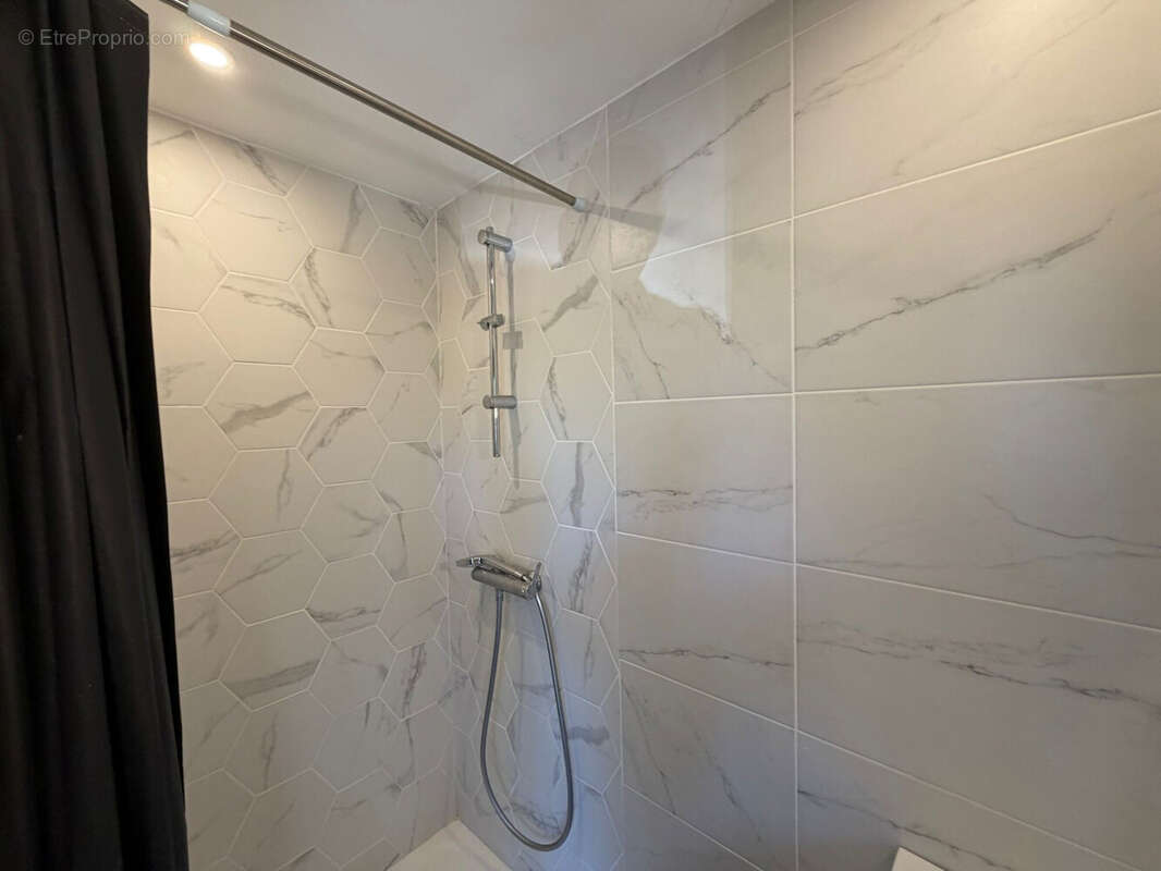 Maison 104 m² à Cervens  - photo 9