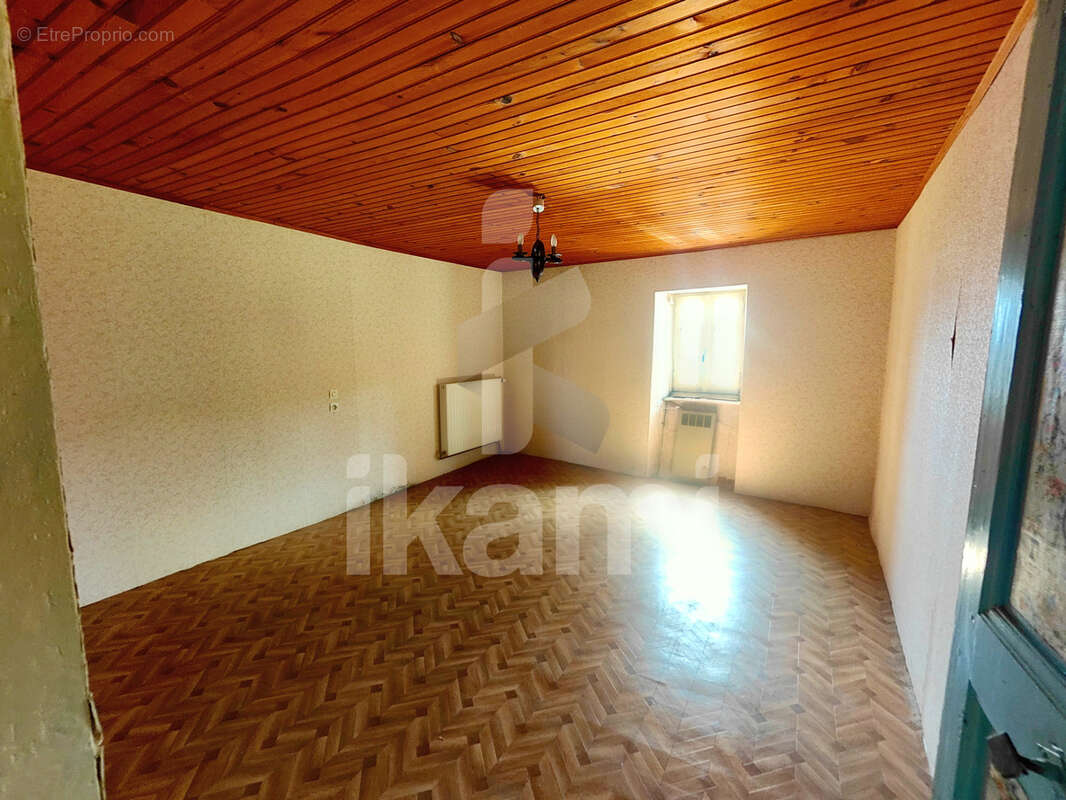 Maison de caractère avec grange - photo 11