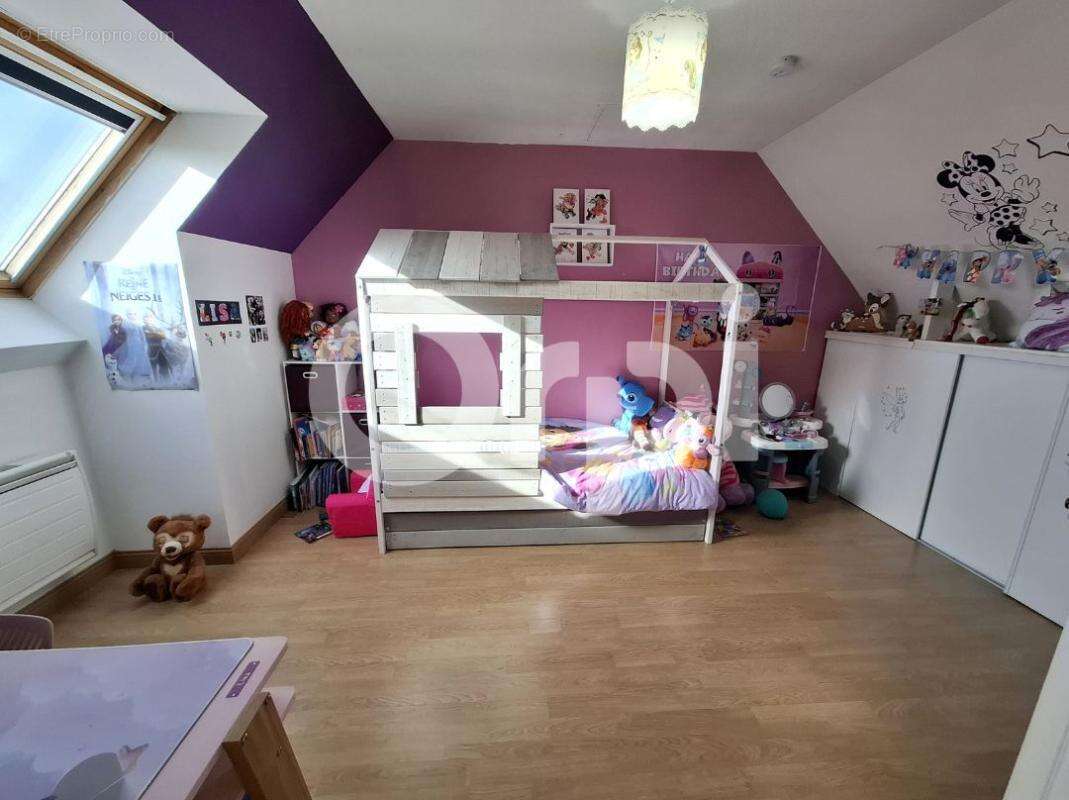 Maison à CUISE-LA-MOTTE