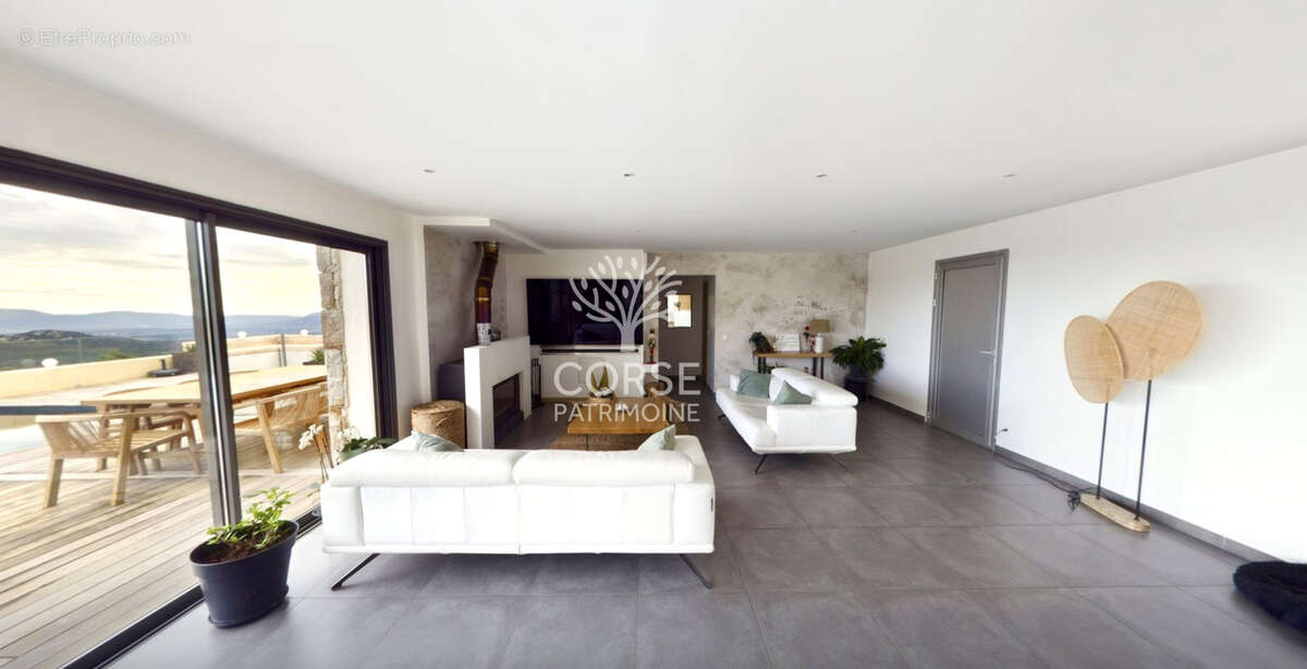 Maison à PORTO-VECCHIO