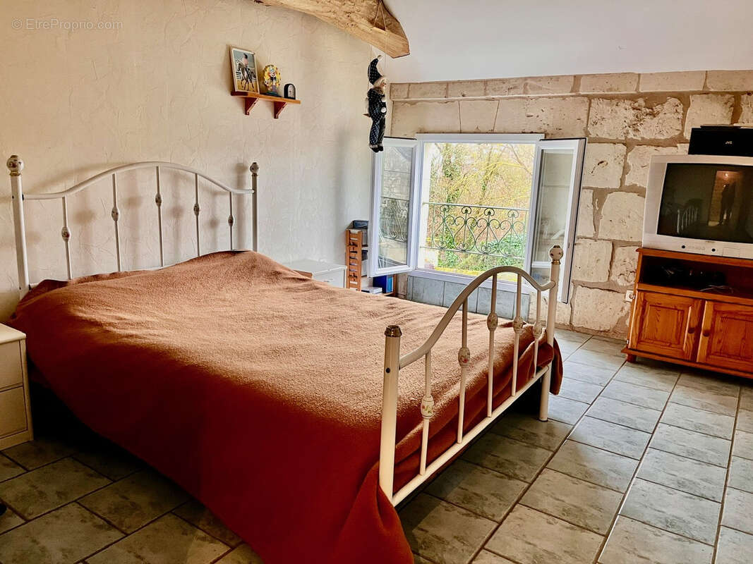 Maison à EPIEDS