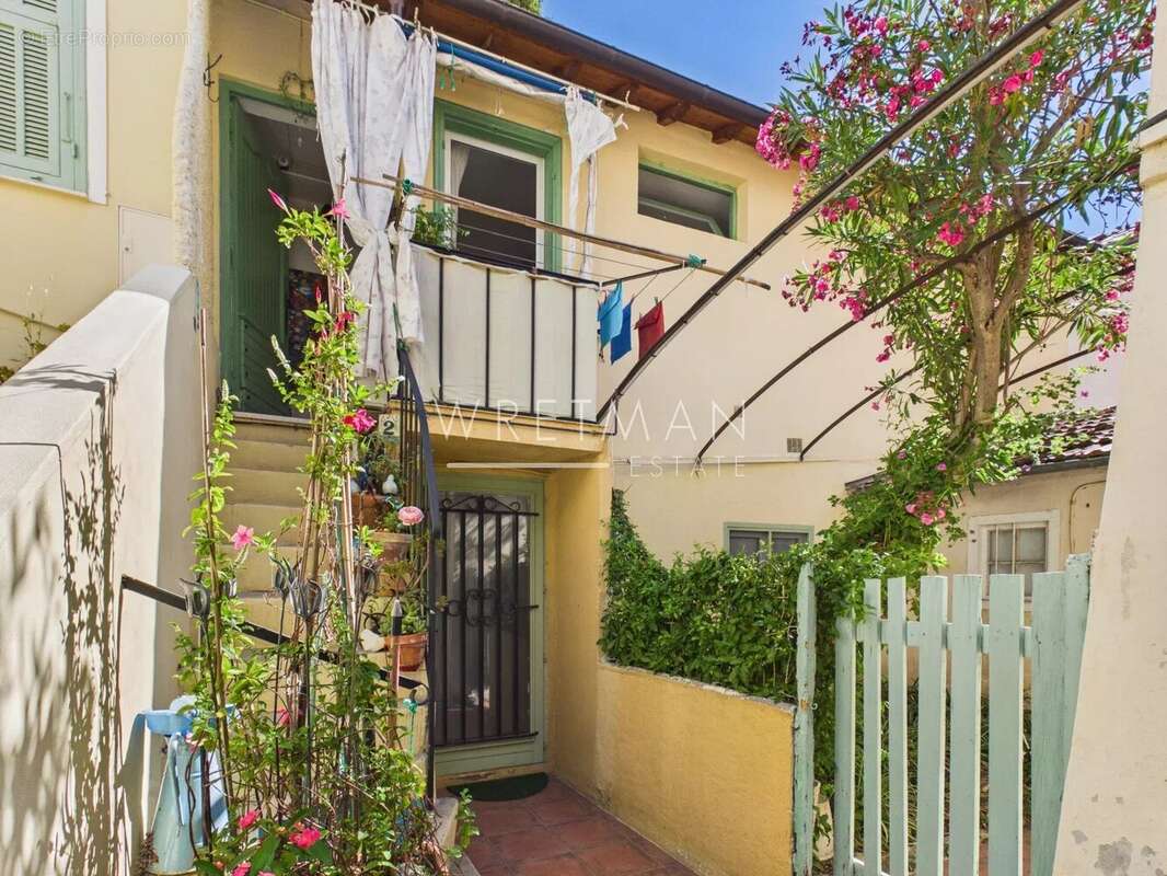 Appartement à MENTON