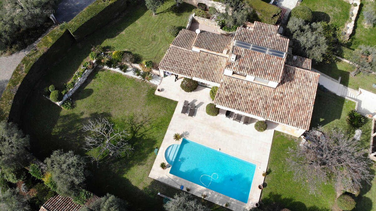 ANTIBES   Villa en position dominante, vue mer et calme absolu - photo 19