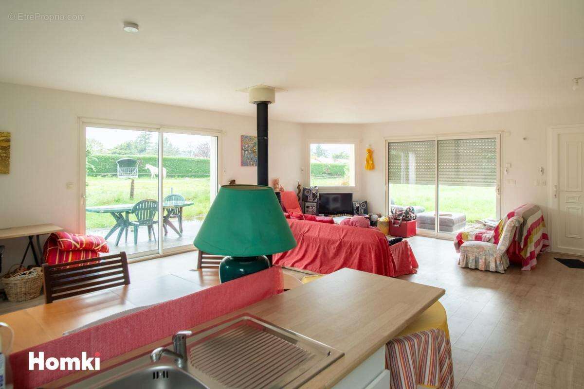 Maison à BAS-EN-BASSET