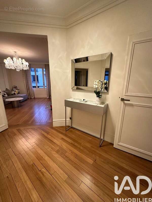 Photo 4 - Appartement à NEUILLY-SUR-SEINE