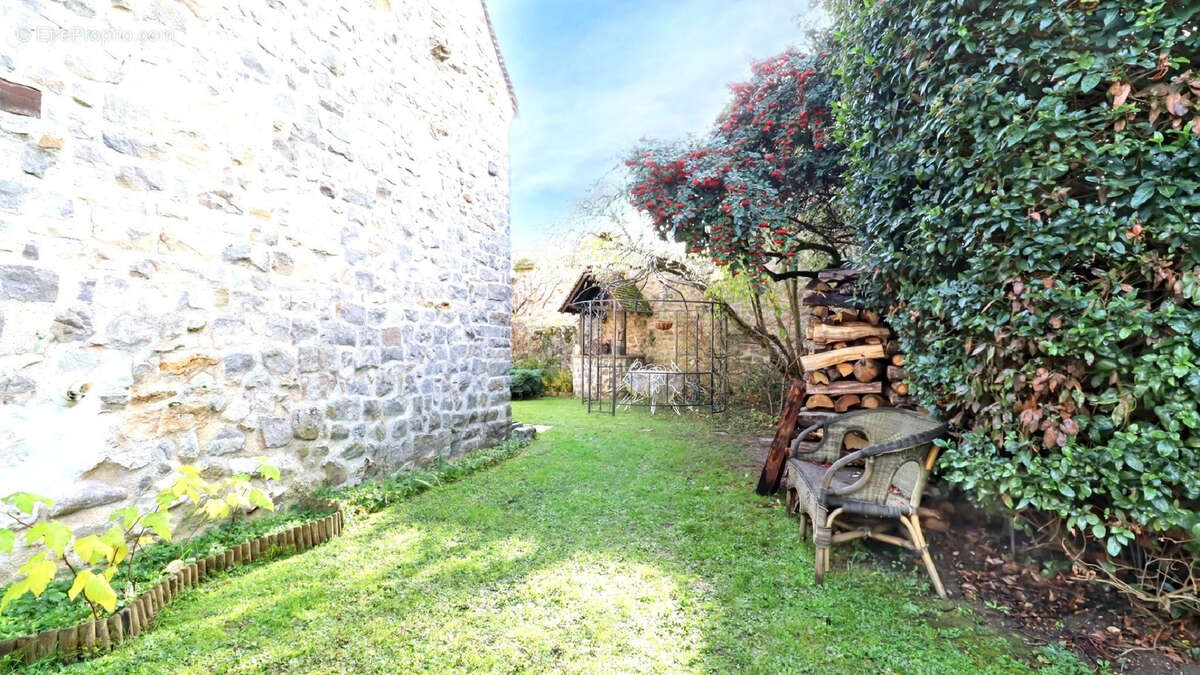 Maison à MOIGNY-SUR-ECOLE