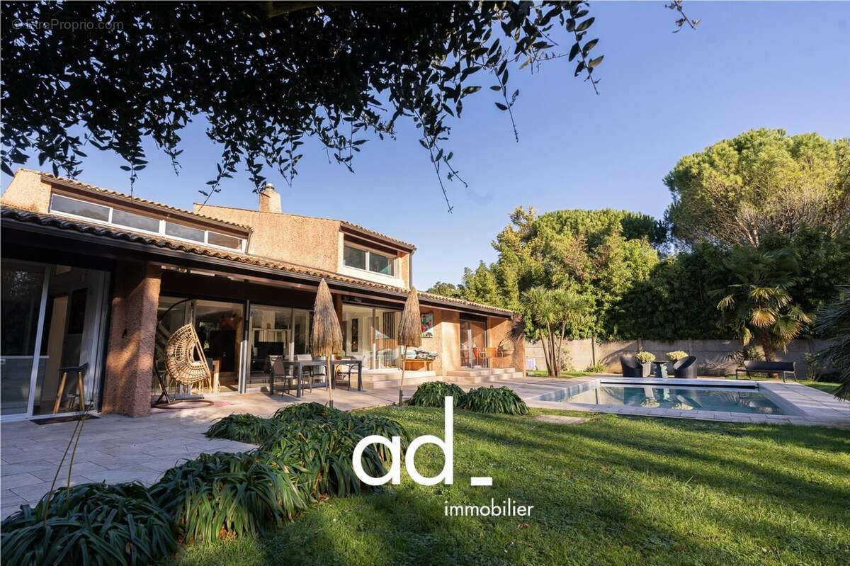 Maison à LA ROCHELLE