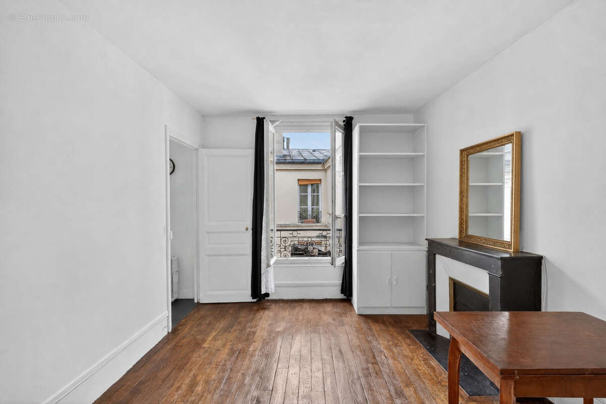 Appartement à PARIS-12E