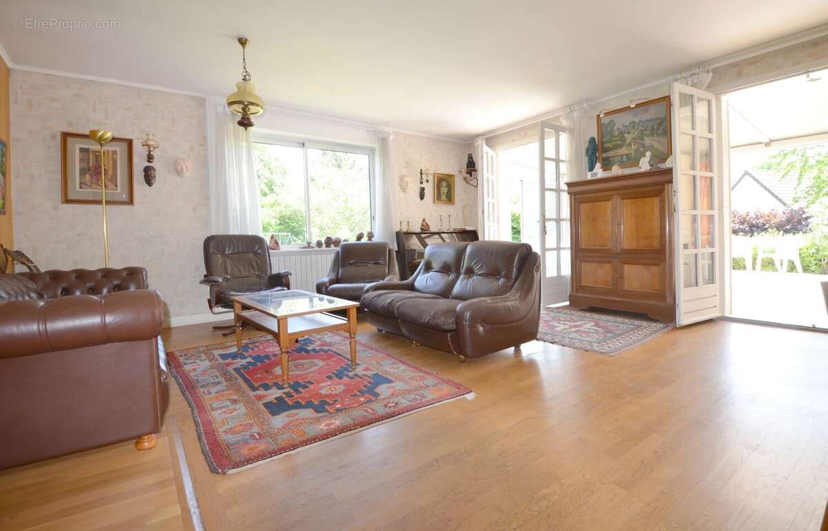 Maison à CROISSY-SUR-SEINE