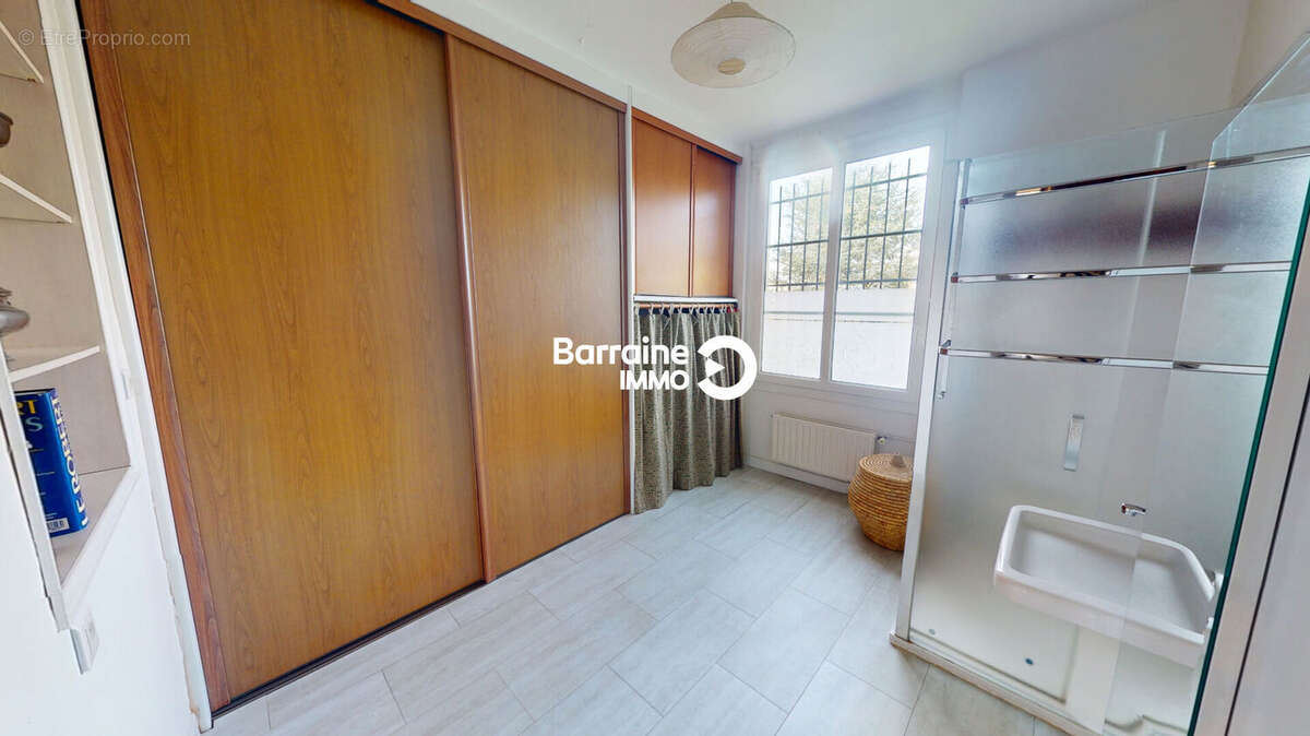 A vendre brest saint-pierre cavale blanche maison de maitre 188m² t8 5 chambres garage veranda - photo 8