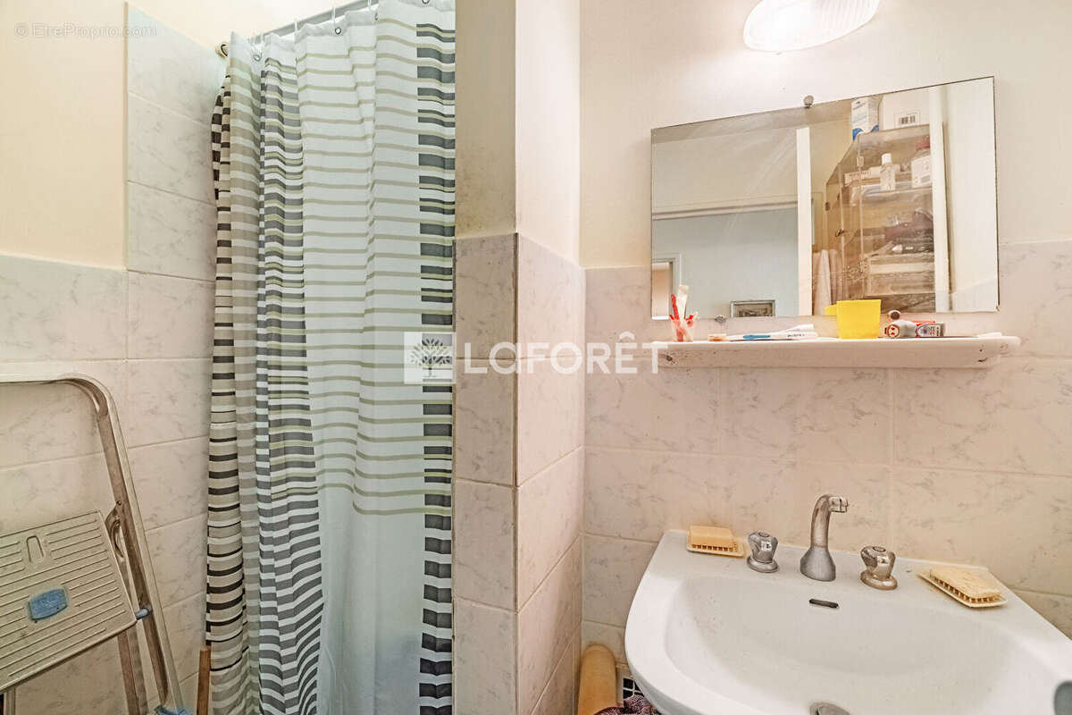Larges balcons -  traversant - volumes - potentiel - photo 13