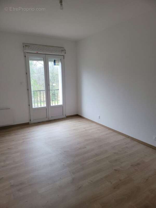 Maison à SAINT-JUST-LE-MARTEL