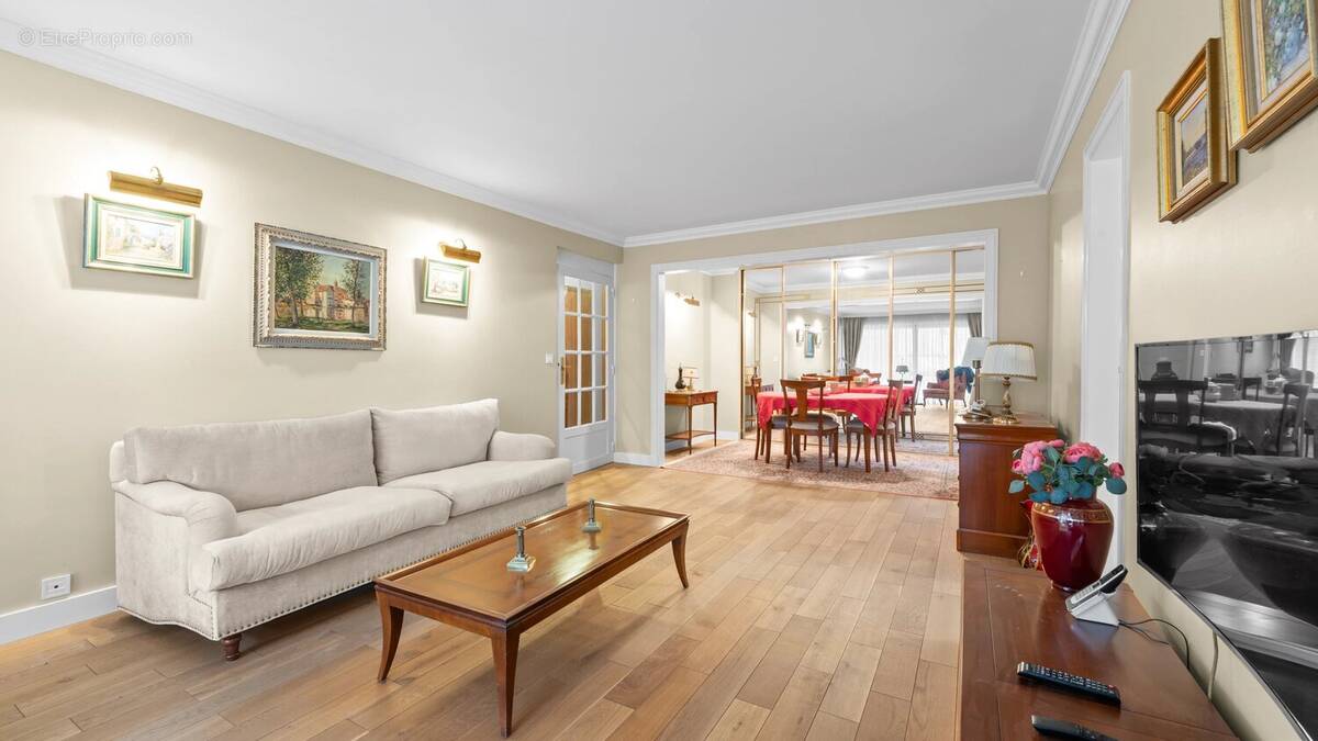 Appartement à VAUCRESSON