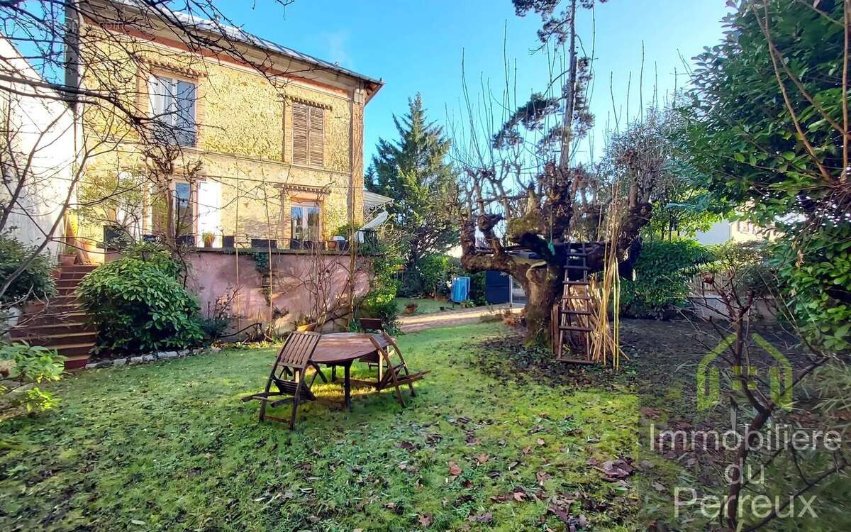 Maison à NEUILLY-PLAISANCE