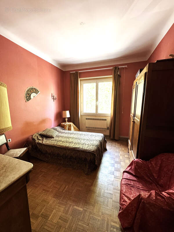 Appartement à MARSEILLE-2E