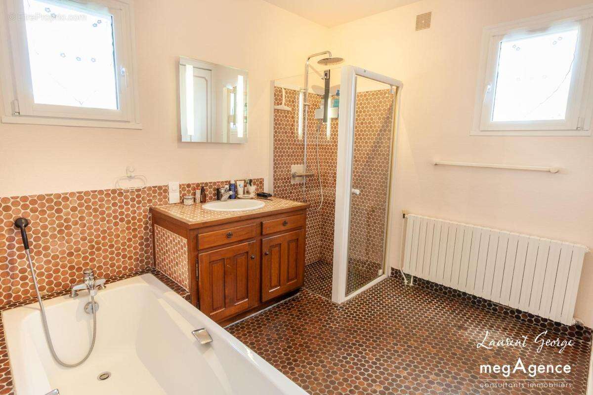 Maison à SAINT-JACQUES-SUR-DARNETAL