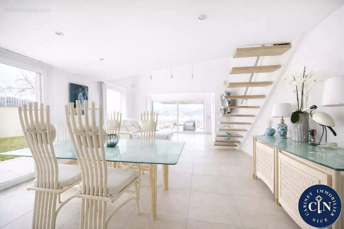 Maison 98 m² à Nice  - photo 8