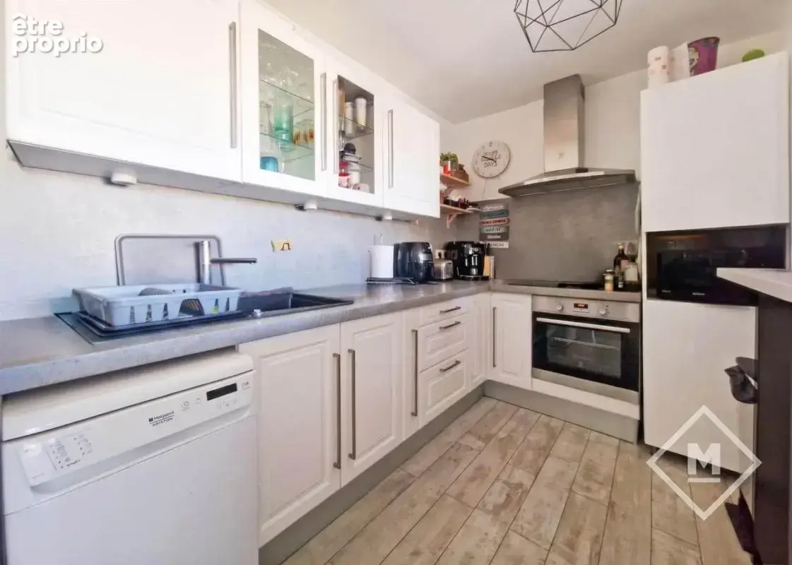 Vente Appartement 84m² Rouet/Cantini Marseille 8ème - Terrasses et État Impeccable - photo 4