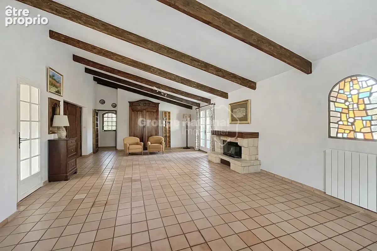 COLINE ST EUTROPE Orange Maison 190m2 , 4 chambres 2 garages de 70m2, parcelle de 3500m2 - photo 4