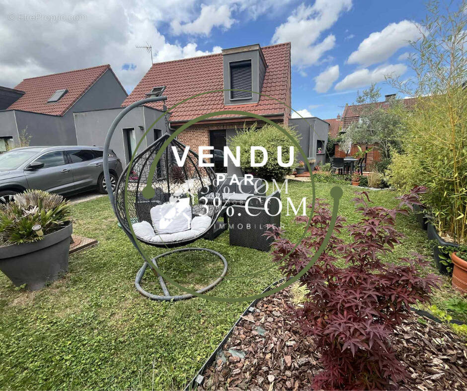 Maison à LA NEUVILLE