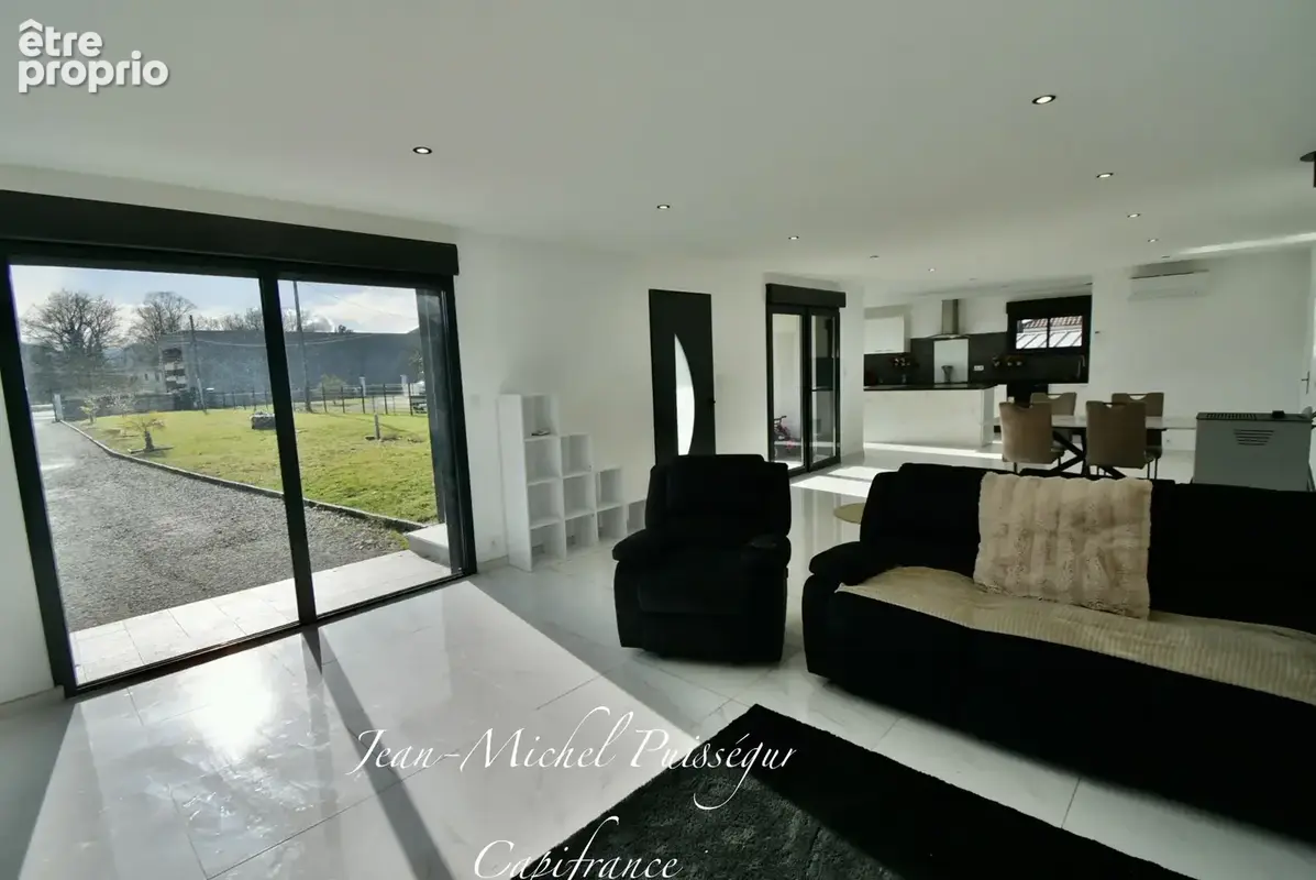 Maison à Vendre 140m2 5 pièces à LABARTHE INARD (31), Terrain 1900m2 - photo 4