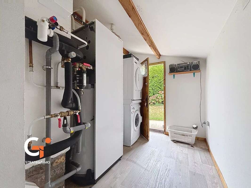 Maison à SAINT-OUEN-DE-THOUBERVILLE