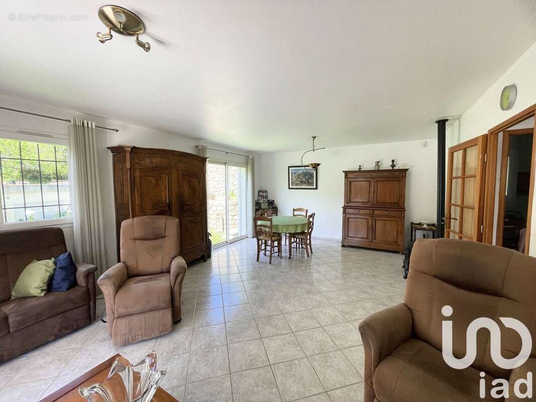 Photo 2 - Maison à SAINT-FORTUNAT-SUR-EYRIEUX