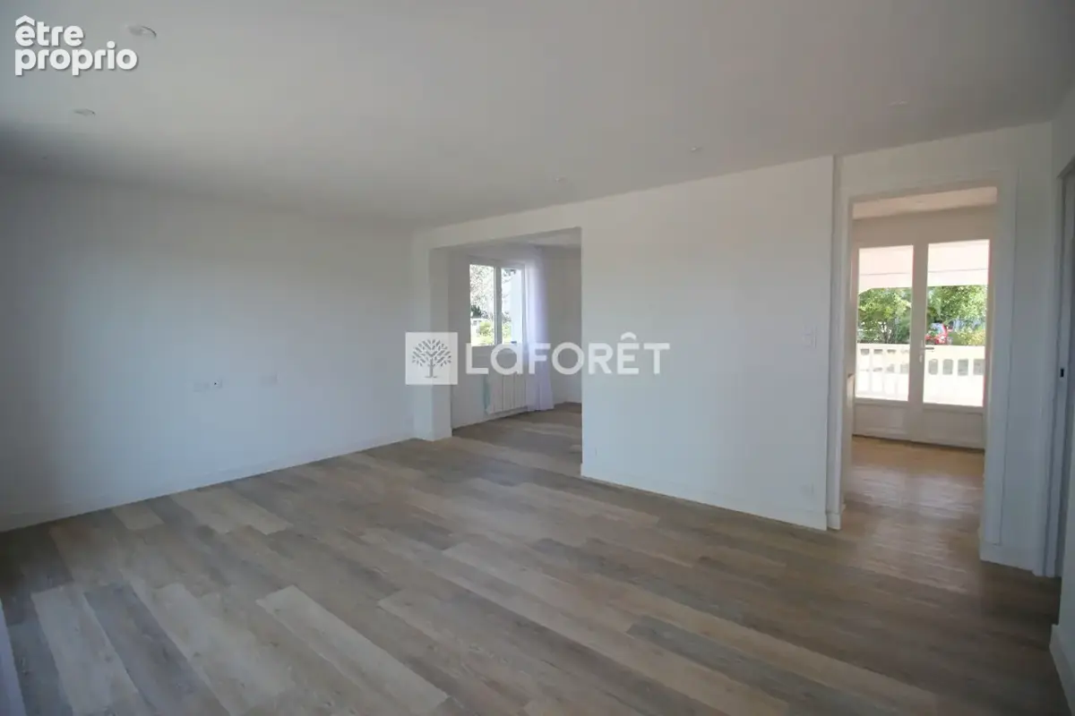 Maison à Brantôme En Périgord 5 pièces 105.42 m2 avec garage et jardin clôt - photo 4