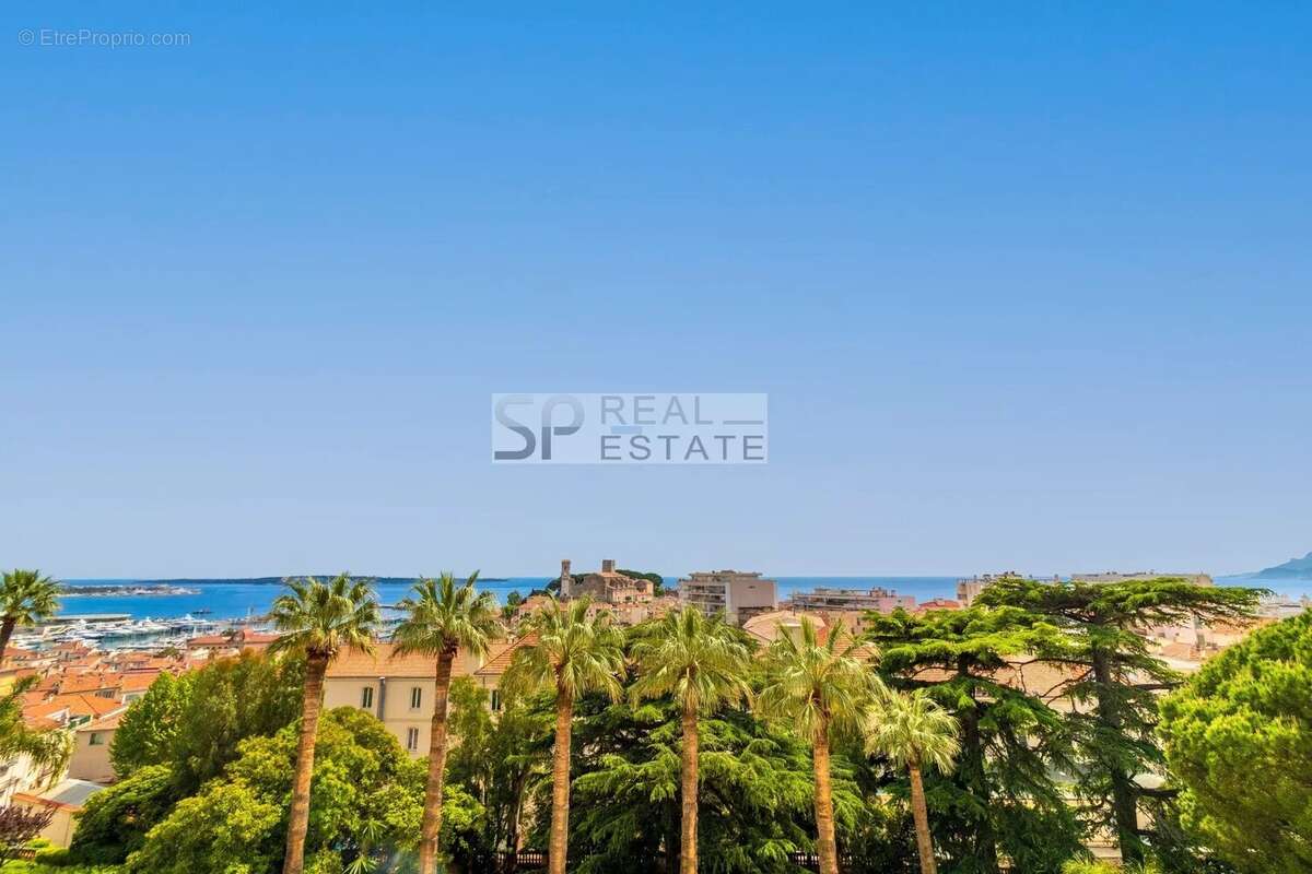 Appartement à CANNES