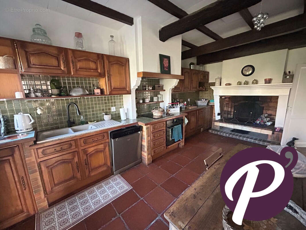 Cuisine indépendante - Maison à LE FLEIX