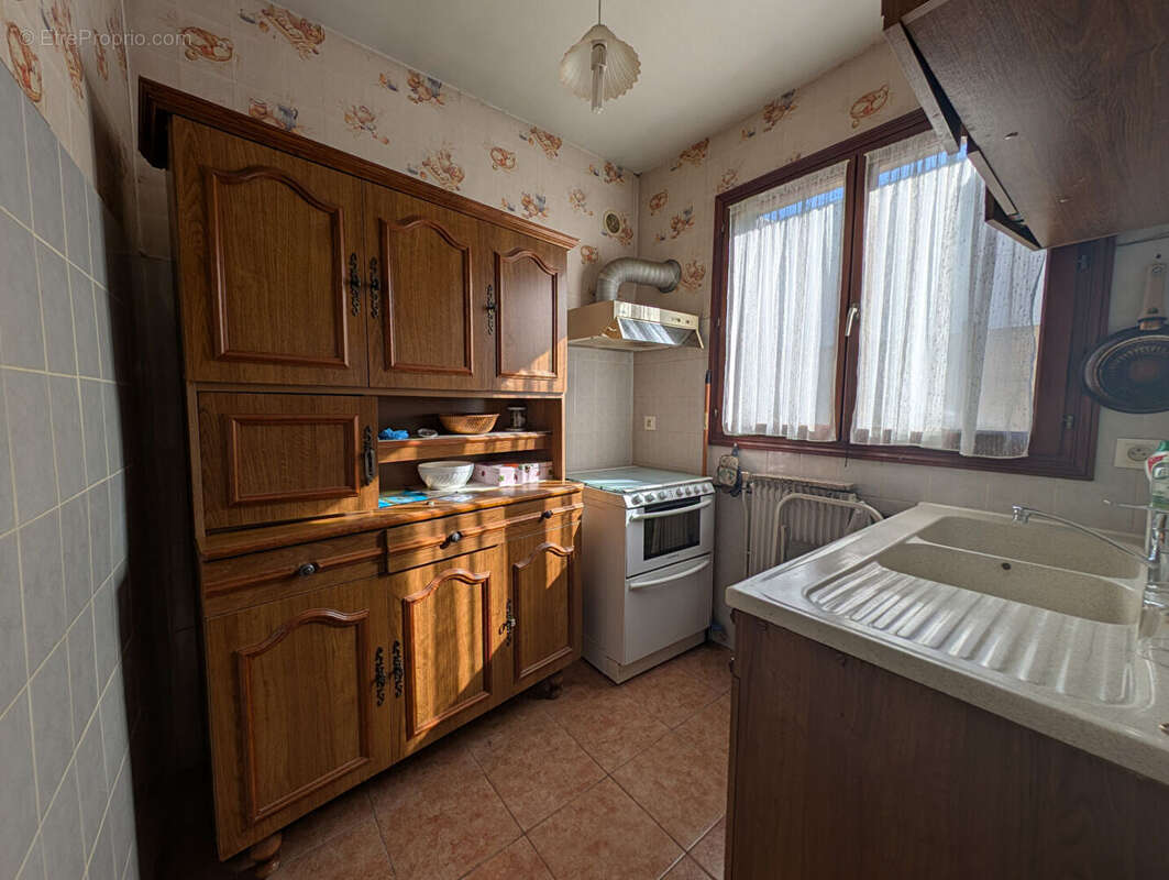 Appartement à SARTROUVILLE