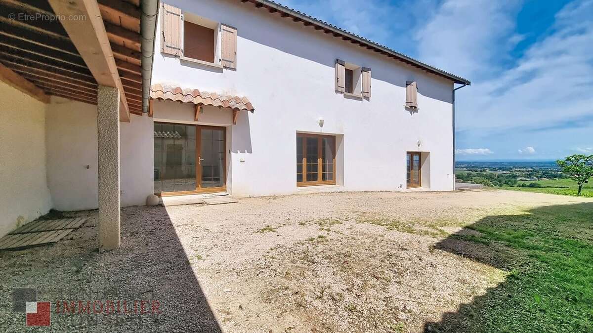 Maison à ODENAS