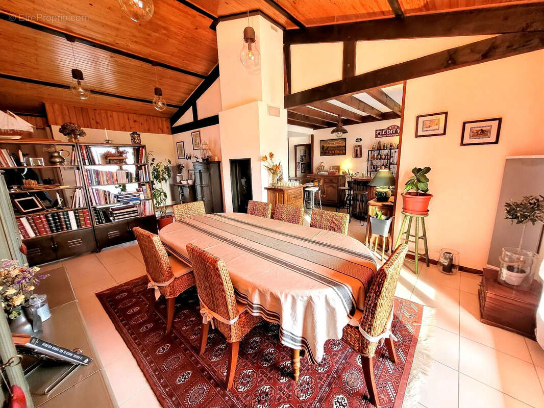 Maison à LA REOLE