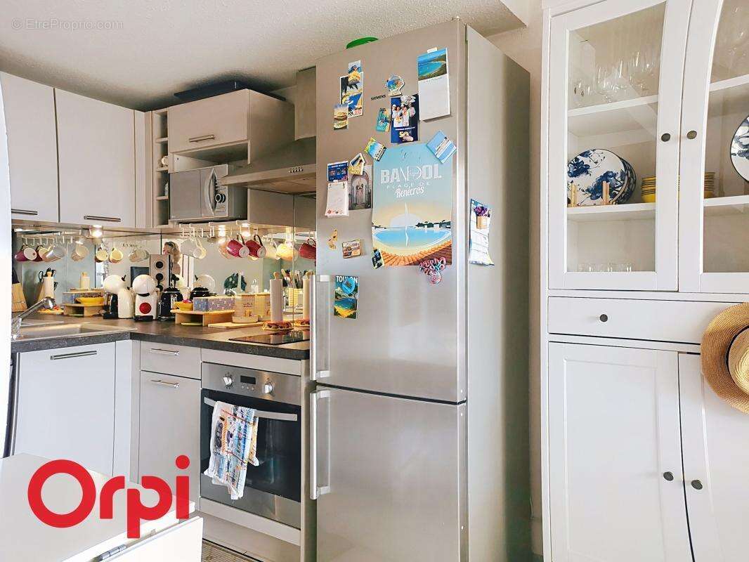 Superbe vue mer – appartement t2 de 45 m² à bandol - stationnement privatif - photo 10