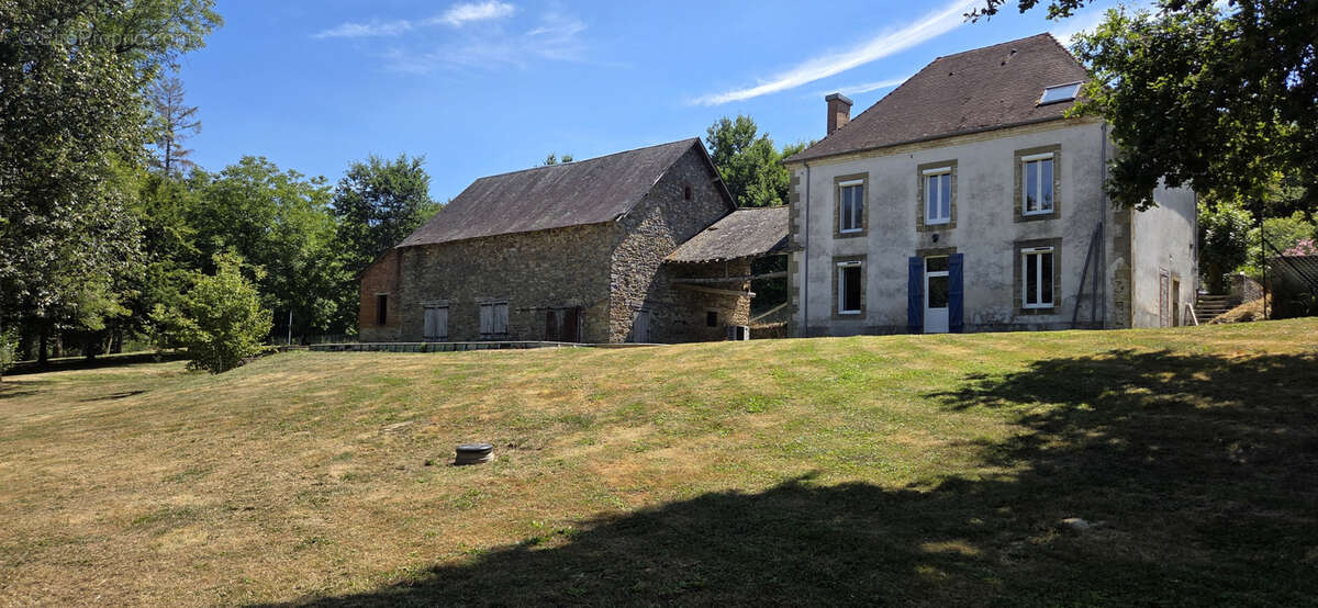 Maison à LUBERSAC
