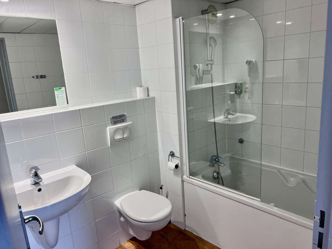A vendre sur Antibes 2 pièces avec terrasse et parking privatif - photo 9