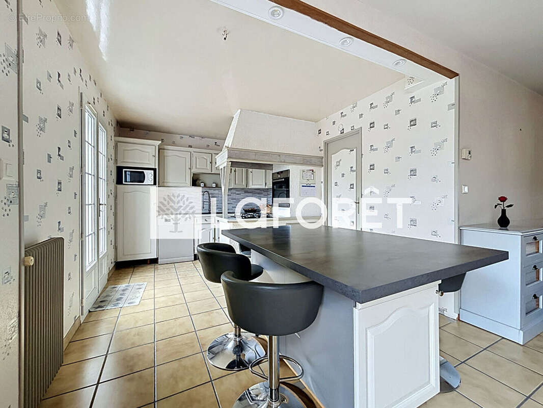 Maison Cesson 5 pièces 92 m² - photo 2