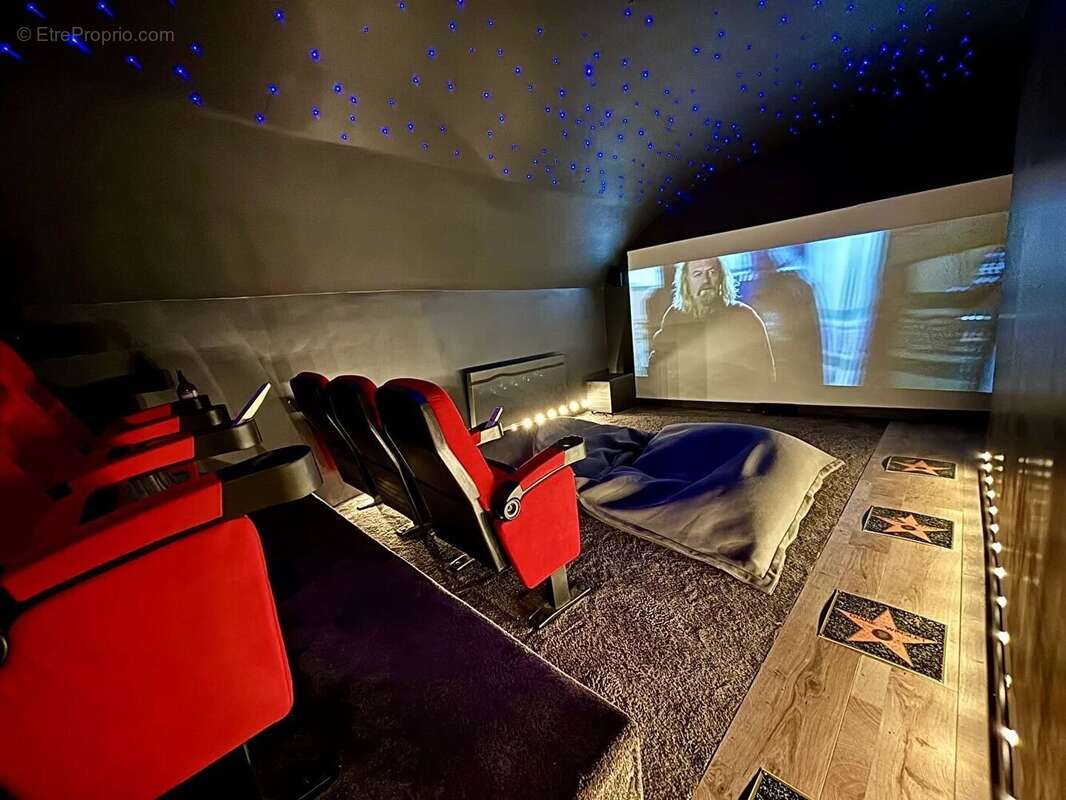 Maison à MONTMORENCY