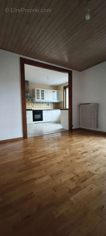 Appartement à LA ROCHE-SUR-FORON