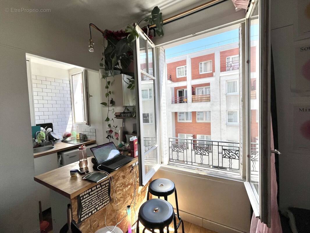 Photo 1 - Appartement à PARIS-18E
