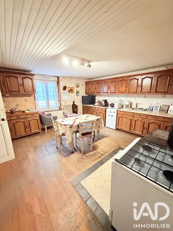 Maison 180 m² à Verny  - photo 1