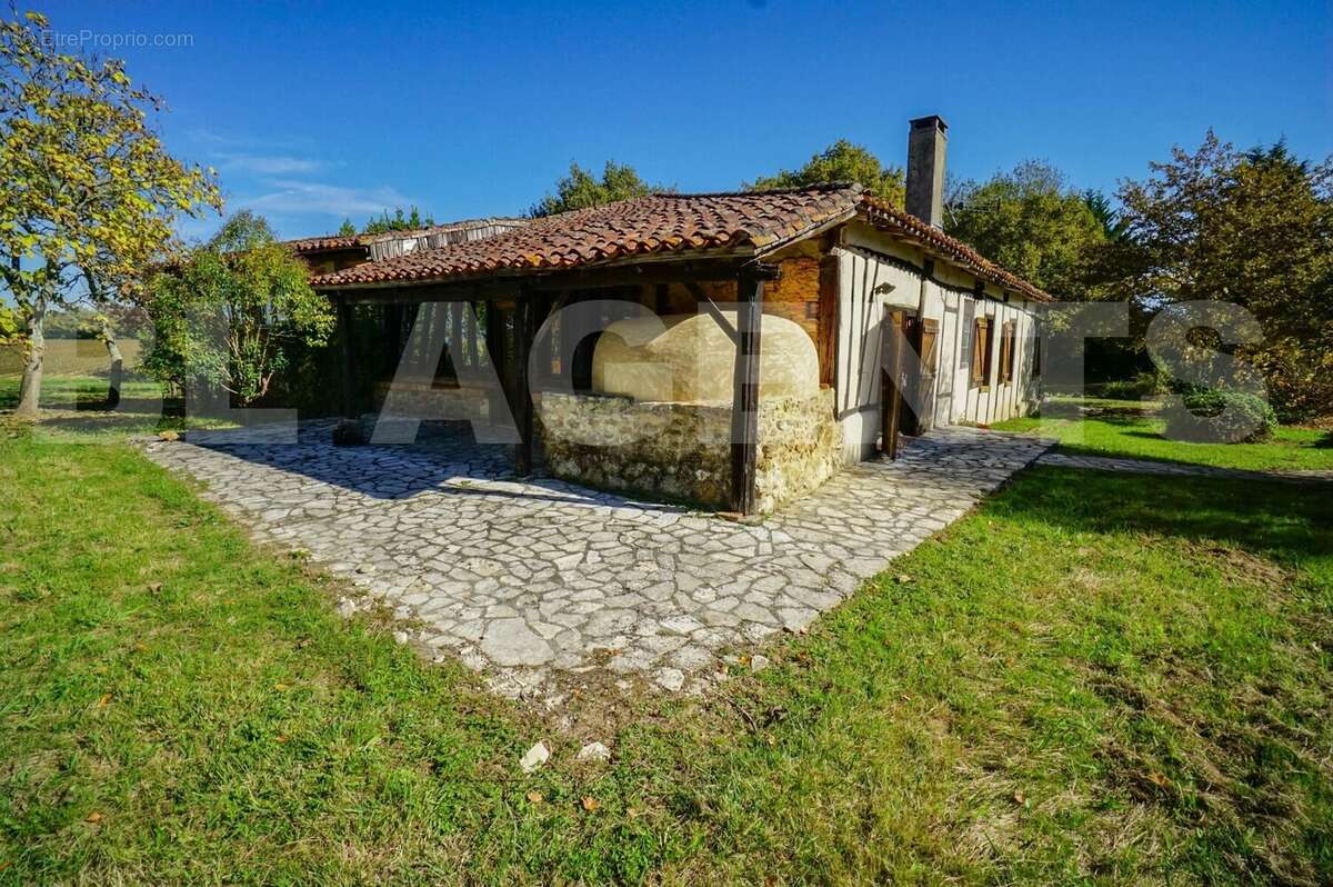 2 - Maison à MONCLAR