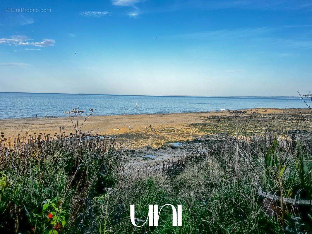 Maison à LUC-SUR-MER